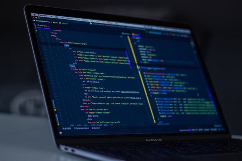 The Rise of Claude 4.5: Why Elite Developers are Ditching ChatGPT